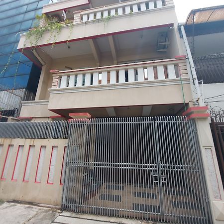 Eiffel Residence Batu Tulis 37 - Female Only Jakarta Exteriör bild